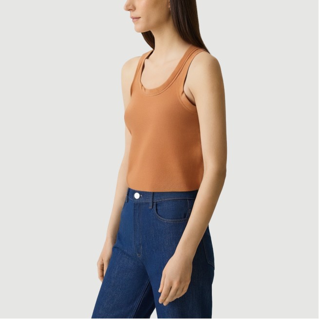 Deep U-neck thick-edge slim-fit camisole - Image 4