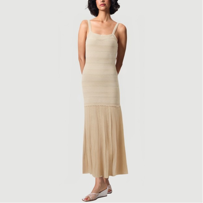 Elegant hollow flared knitted maxi skirt - Image 6