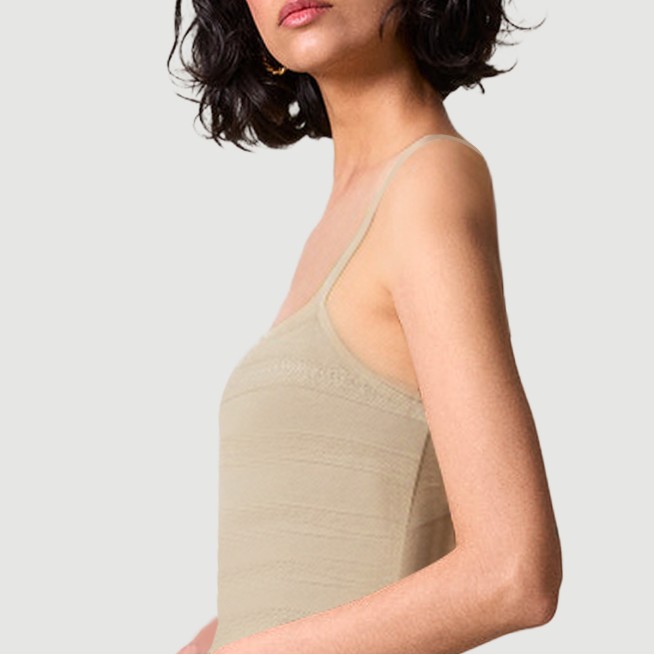 Elegant hollow flared knitted maxi skirt - Image 8